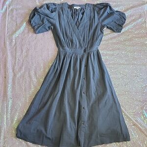 Treasure & Bond Dress Women's Small! Buttons, v-neck, pretty blue color!